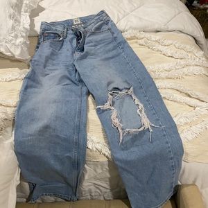 BDG Baggy Ripped Jeans
